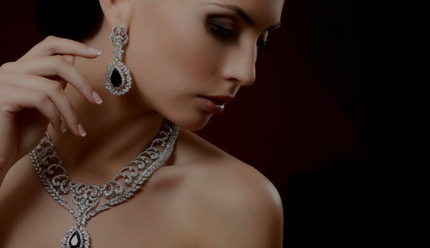 Perfect Earrings Set and Diamond Necklace